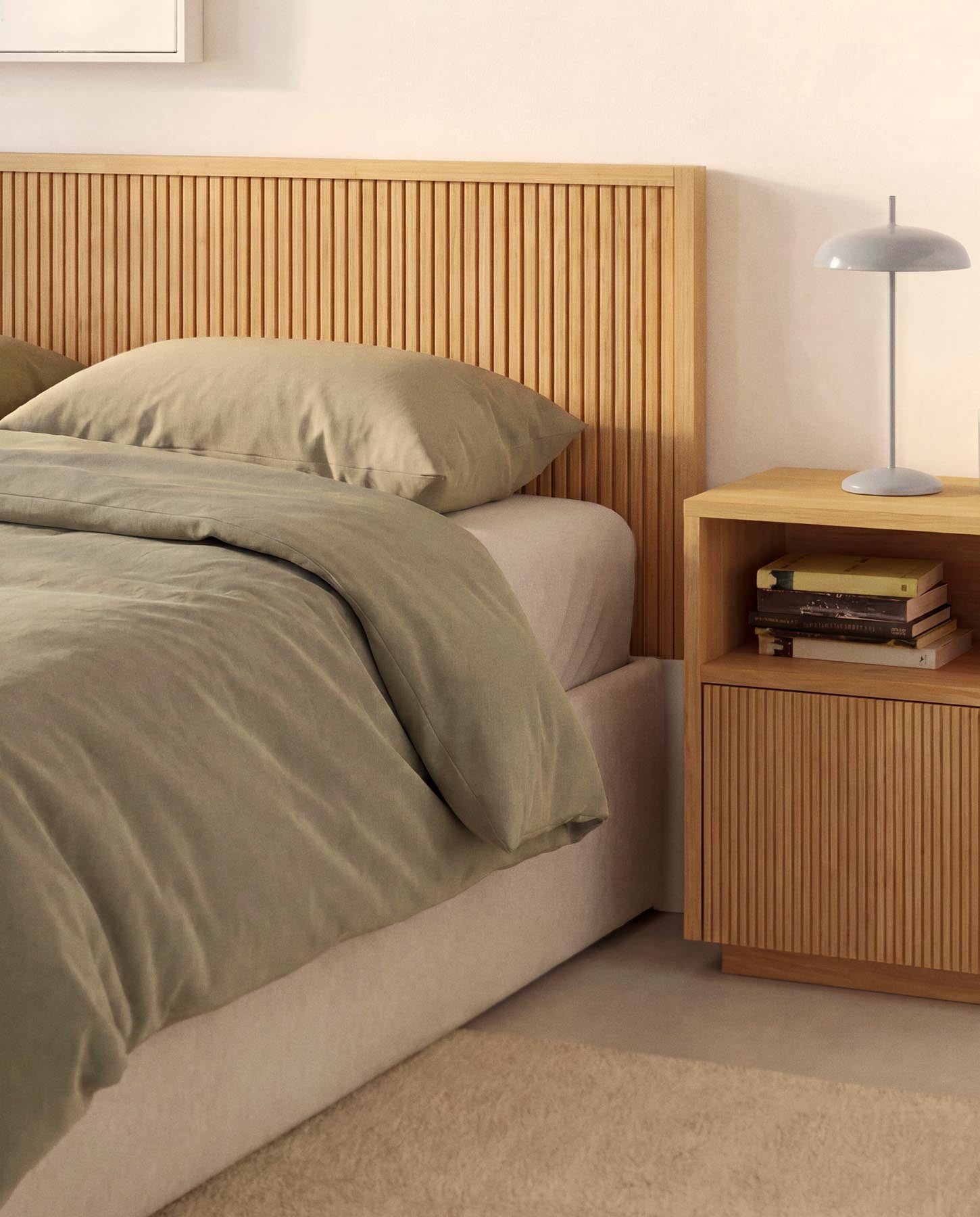 Bettkopfteil Helvine aus Eichenfurnier für Betten bis zu 90 cm, FSC 100 % in Natur präsentiert im Onlineshop von KAQTU Design AG. Kopfteile ist von Kave Home