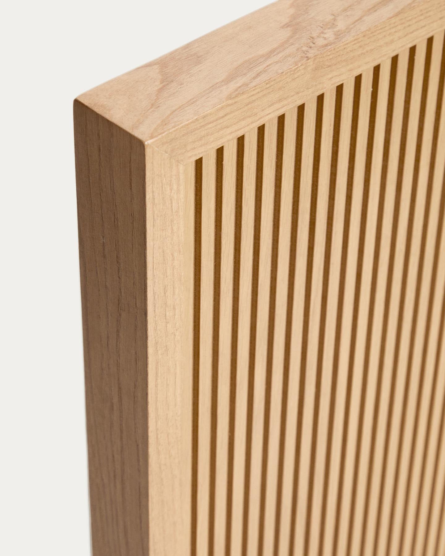 Bettkopfteil Helvine aus Eichenfurnier für Betten bis zu 180 cm, FSC 100 % in Natur präsentiert im Onlineshop von KAQTU Design AG. Kopfteile ist von Kave Home