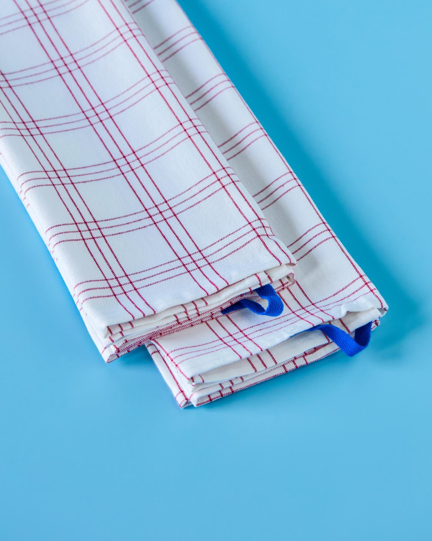 Entdecken Sie die eleganten Geschirrhandtücher NVChef in Rot-Weiß von Nicolas Vahé – stilvoll, langlebig und vielseitig einsetzbar für Ihre Küche.