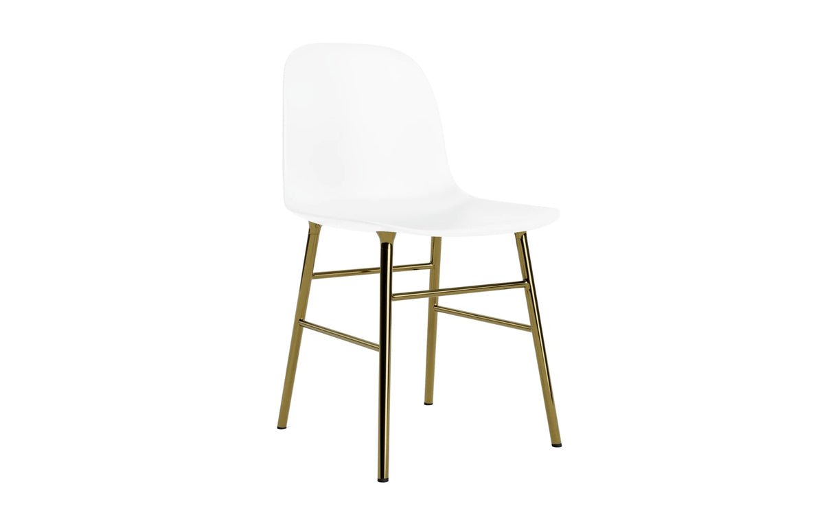 Form Stuhl in Weiss präsentiert im Onlineshop von KAQTU Design AG. Stuhl ist von Normann Copenhagen