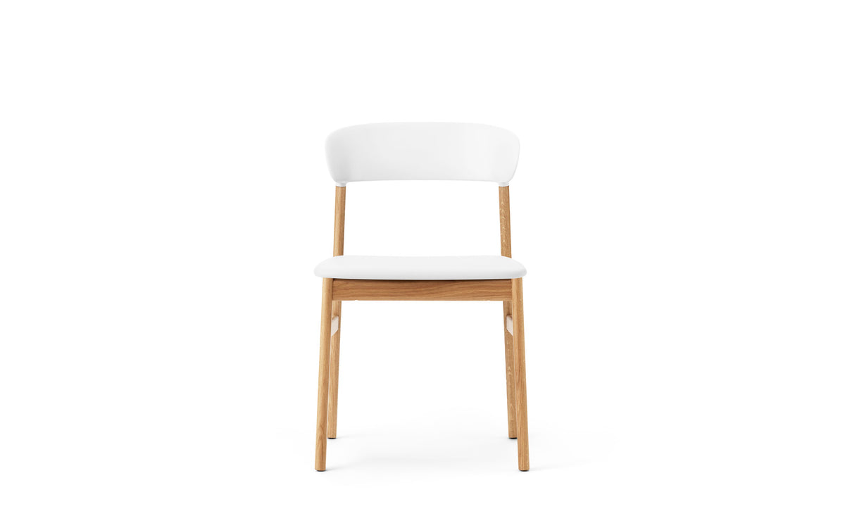 Herit Stuhl in präsentiert im Onlineshop von KAQTU Design AG. Stuhl ist von Normann Copenhagen