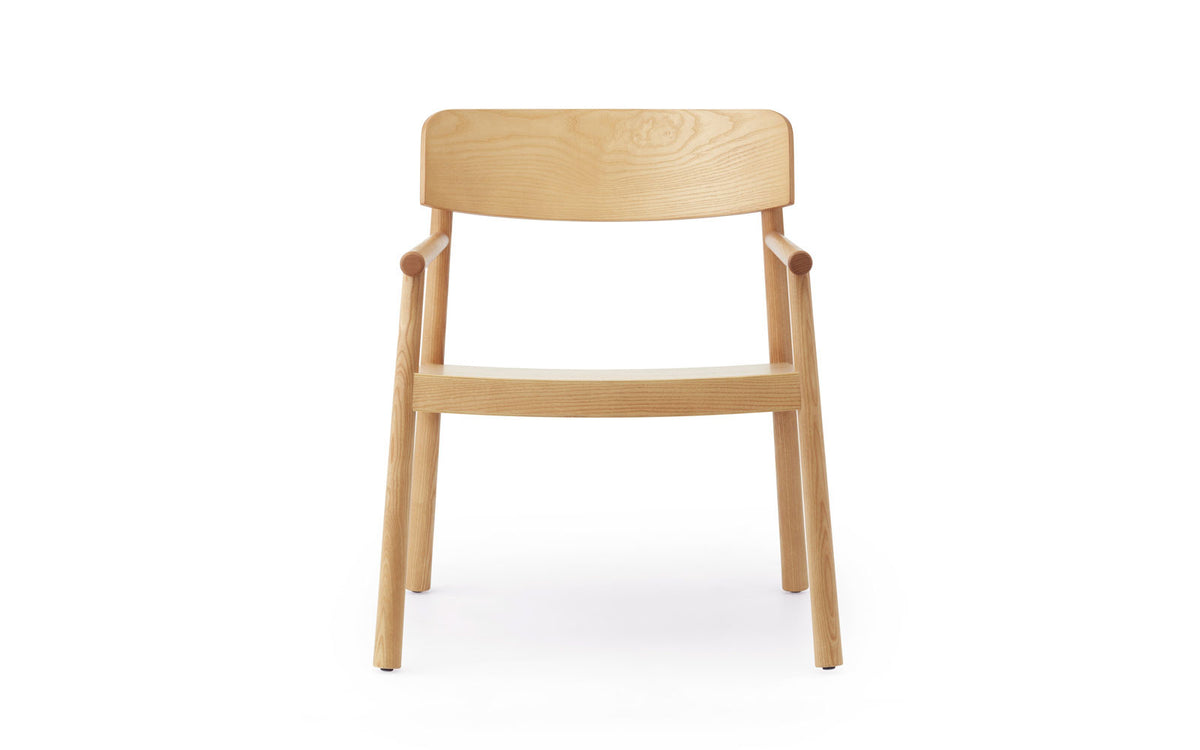 Timb Loungesessel in Tan präsentiert im Onlineshop von KAQTU Design AG. Sessel ist von Normann Copenhagen