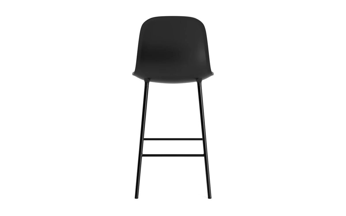 Form Barstuhl in Schwarz präsentiert im Onlineshop von KAQTU Design AG. Barstuhl ist von Normann Copenhagen