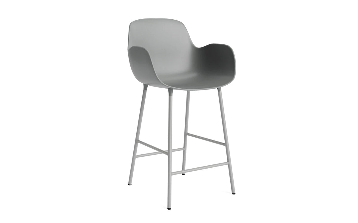 Form Barstuhl 65 cm Stahl/ Grau in Grau präsentiert im Onlineshop von KAQTU Design AG. Barstuhl ist von Normann Copenhagen