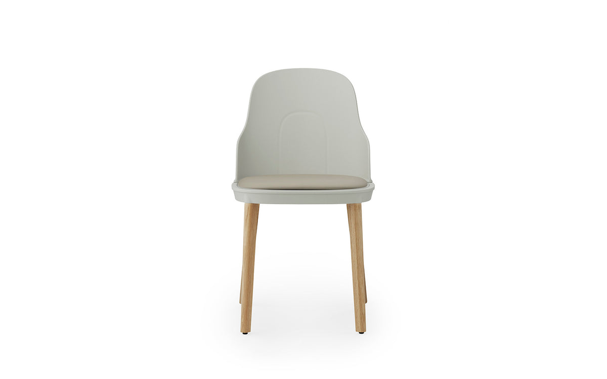 Allez Stuhl in Warm grau präsentiert im Onlineshop von KAQTU Design AG. Stuhl ist von Normann Copenhagen