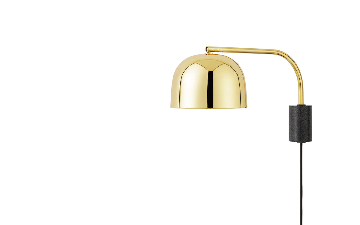 Grant Wandlampe 43 cm. EU in Messing präsentiert im Onlineshop von KAQTU Design AG. Wandleuchte ist von Normann Copenhagen