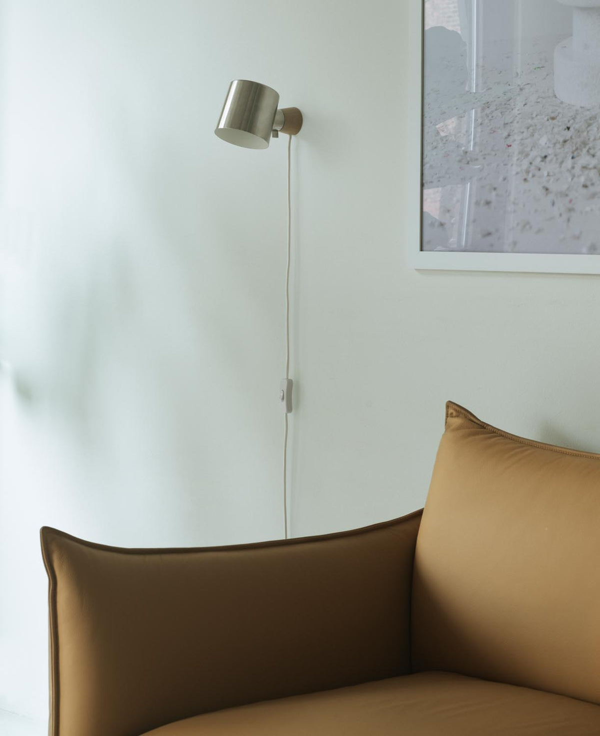 Rise Wandleuchte, Hardwired, EU schwarz in Schwarz präsentiert im Onlineshop von KAQTU Design AG. Wandleuchte ist von Normann Copenhagen