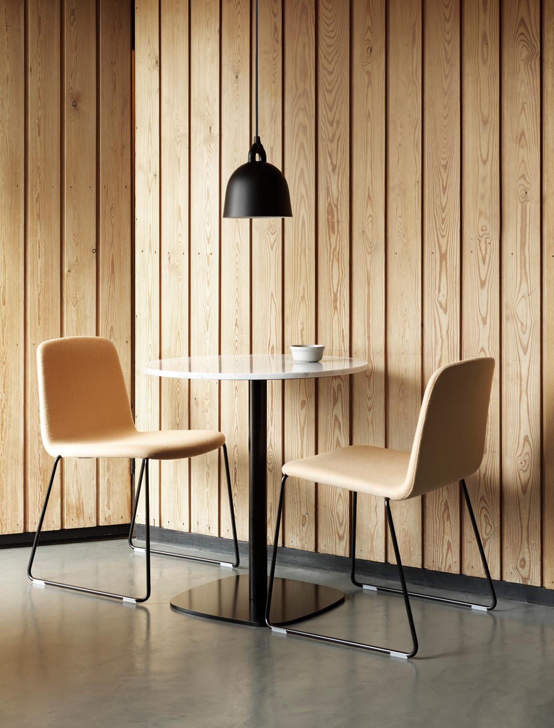 Bell Lampe x-klein EU in präsentiert im Onlineshop von KAQTU Design AG. Pendelleuchte ist von Normann Copenhagen