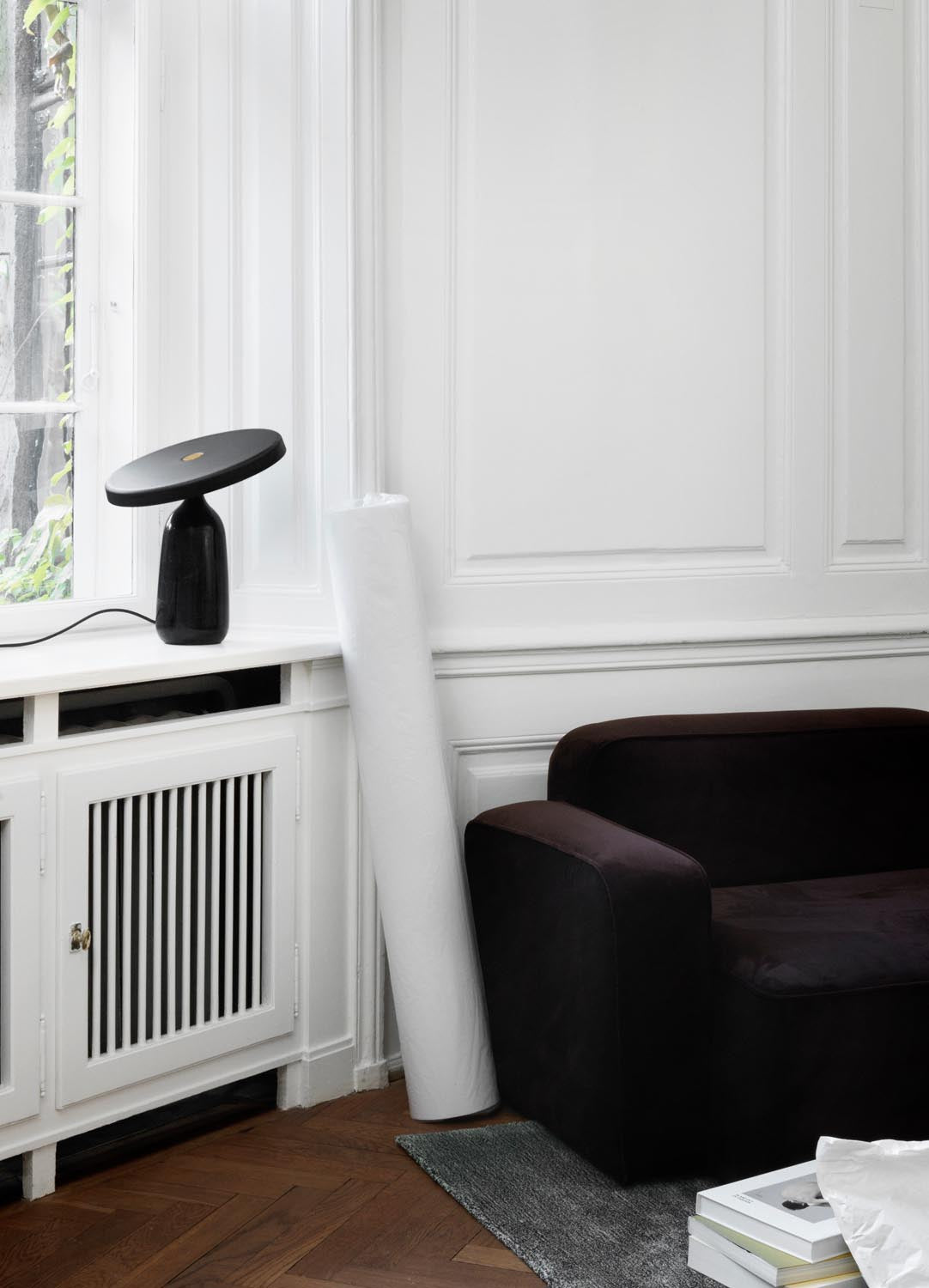 Eddy Tischlampe EU in Schwarz präsentiert im Onlineshop von KAQTU Design AG. Tischleuchte ist von Normann Copenhagen