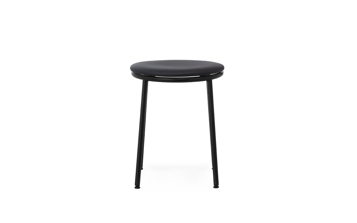 Circa Hocker in Ultra 41599 präsentiert im Onlineshop von KAQTU Design AG. Hocker ist von Normann Copenhagen