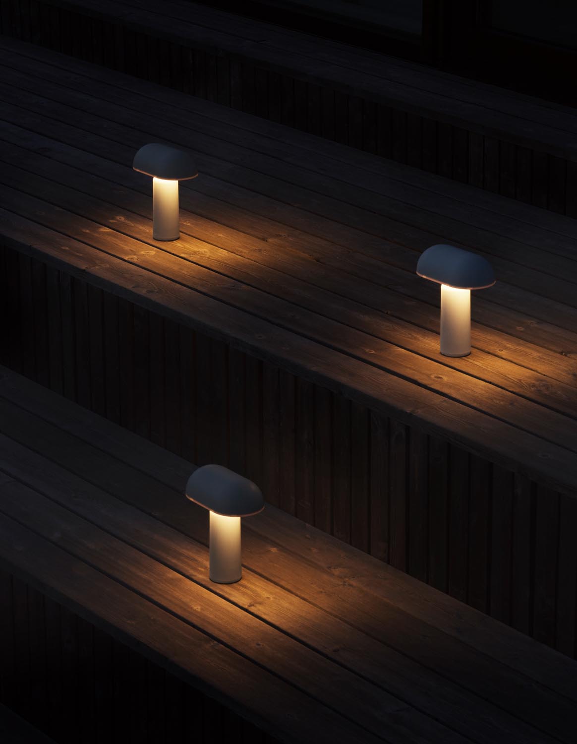 Porta Tischlampe Weiss in Weiss präsentiert im Onlineshop von KAQTU Design AG. Tischleuchte ist von Normann Copenhagen