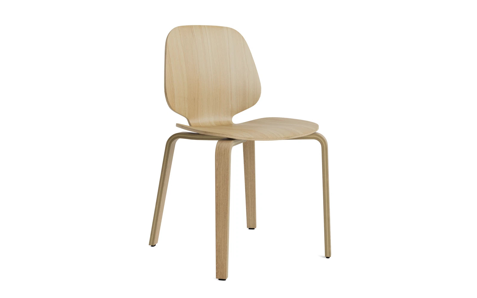 Der My Chair von Normann Copenhagen: Ein zeitloser Klassiker aus Formfurnier mit minimalistischer Silhouette und einladendem Design.