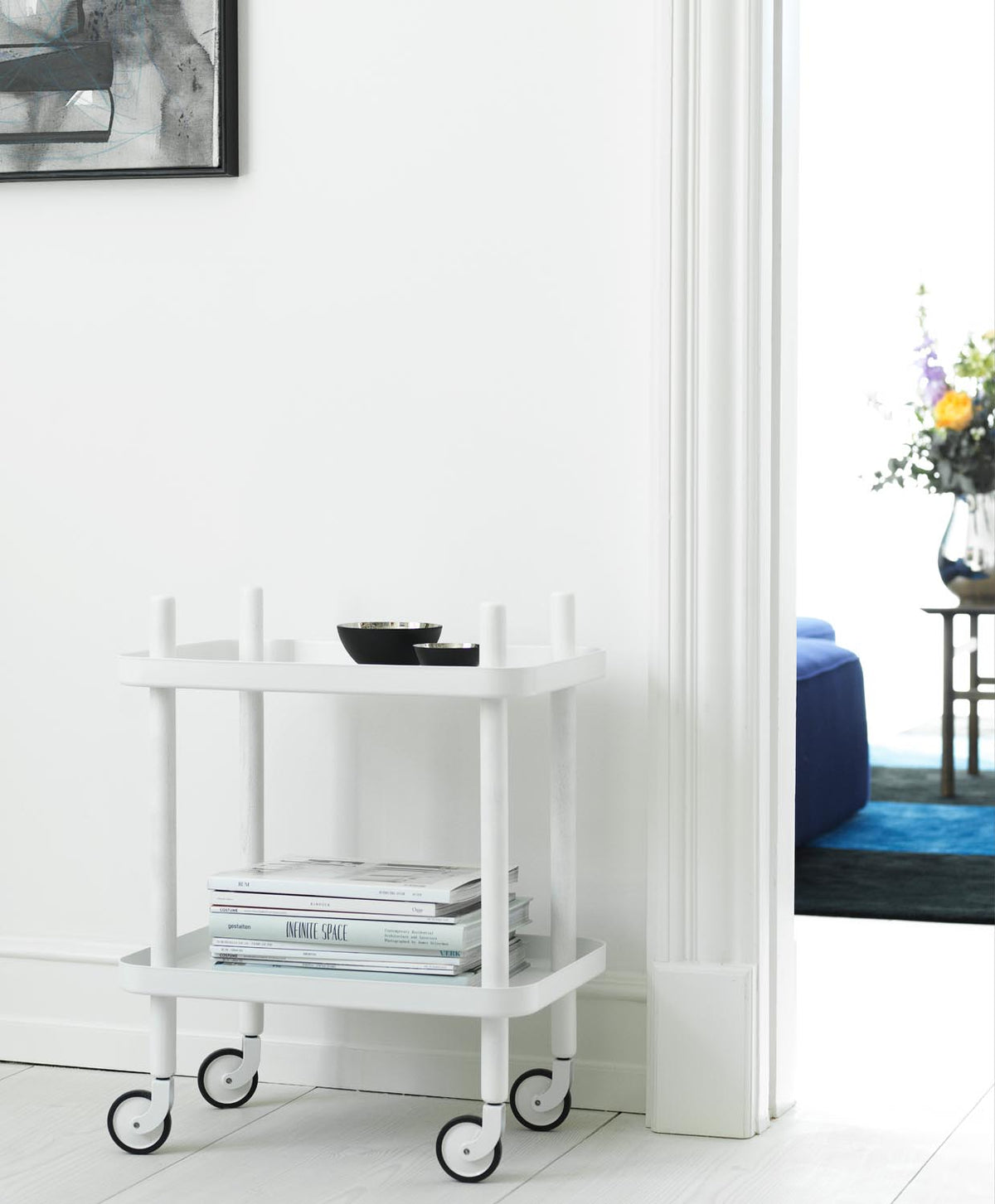 Block Tisch in präsentiert im Onlineshop von KAQTU Design AG. Servierwagen ist von Normann Copenhagen