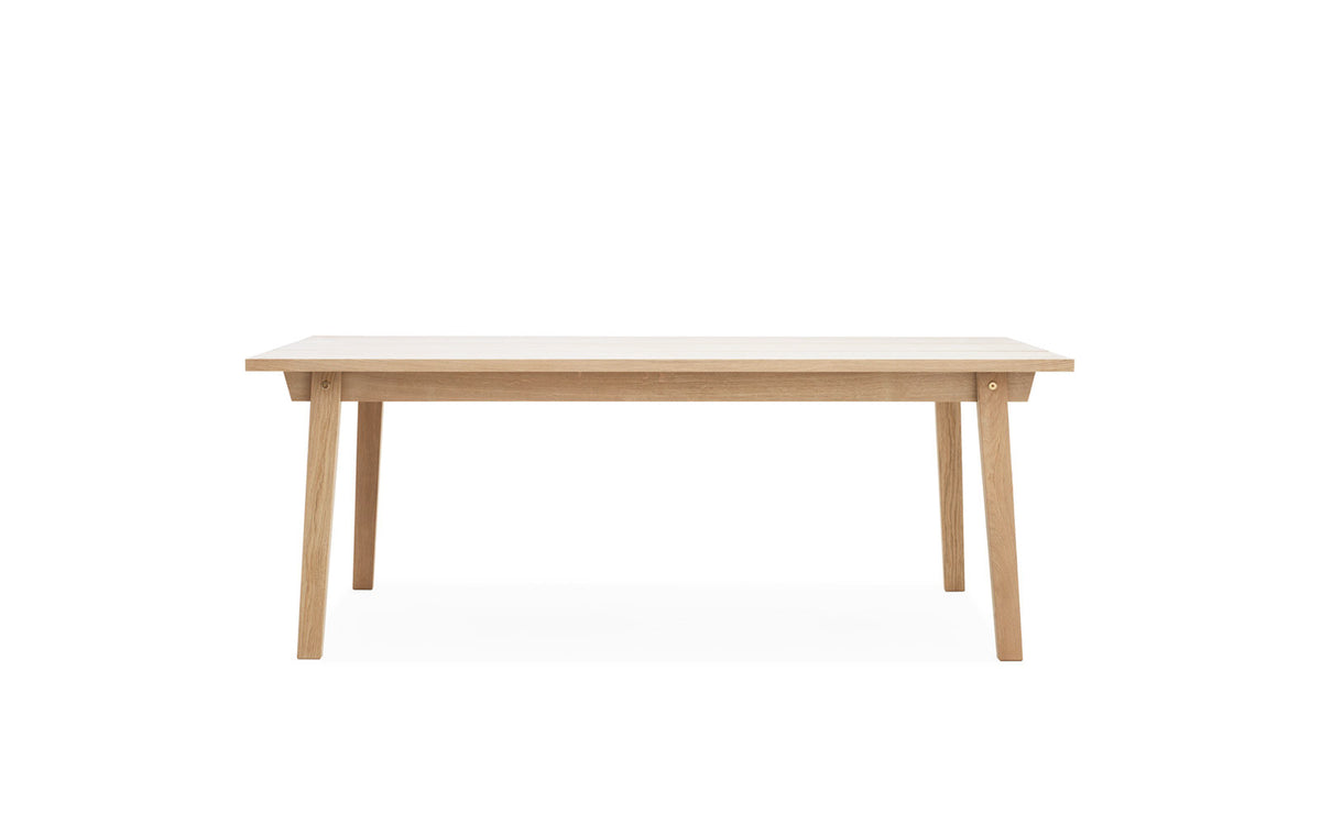 Slice Tisch in 90x200 cm präsentiert im Onlineshop von KAQTU Design AG. Esstisch ist von Normann Copenhagen