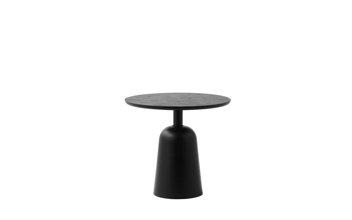 Turn Beistelltisch in Schwarz präsentiert im Onlineshop von KAQTU Design AG. Couchtisch ist von Normann Copenhagen