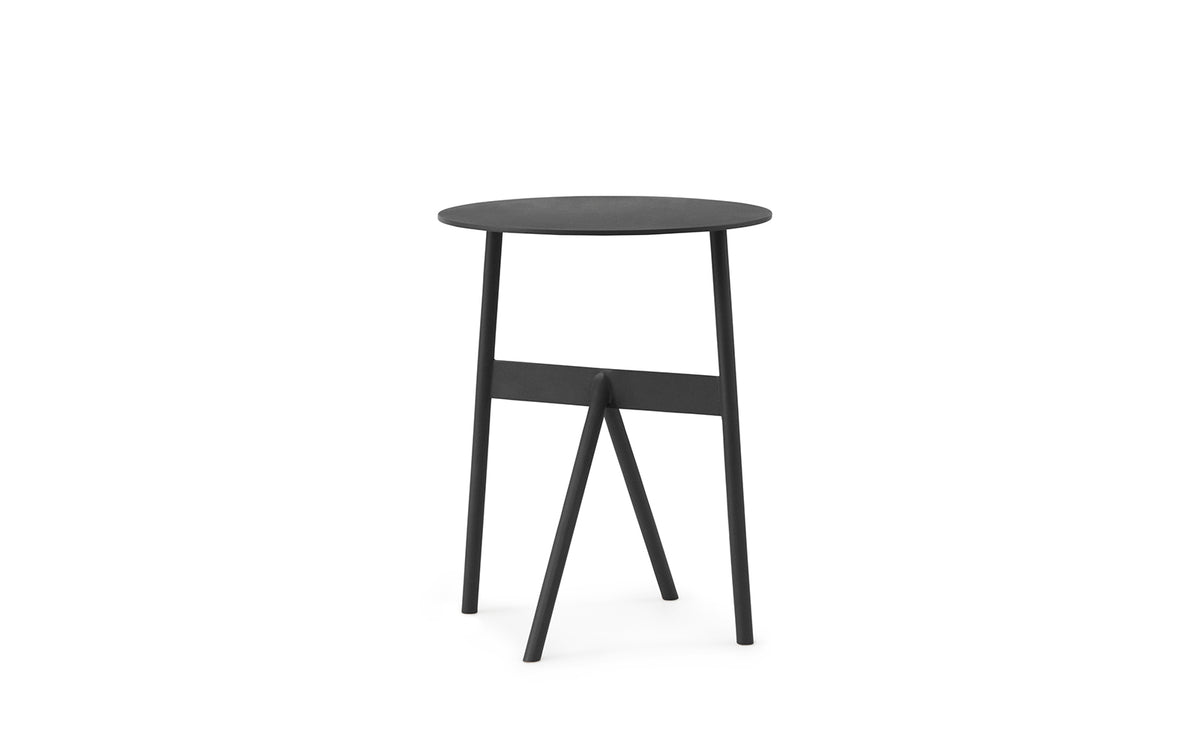 Stock Tisch in Schwarz präsentiert im Onlineshop von KAQTU Design AG. Beistelltisch ist von Normann Copenhagen