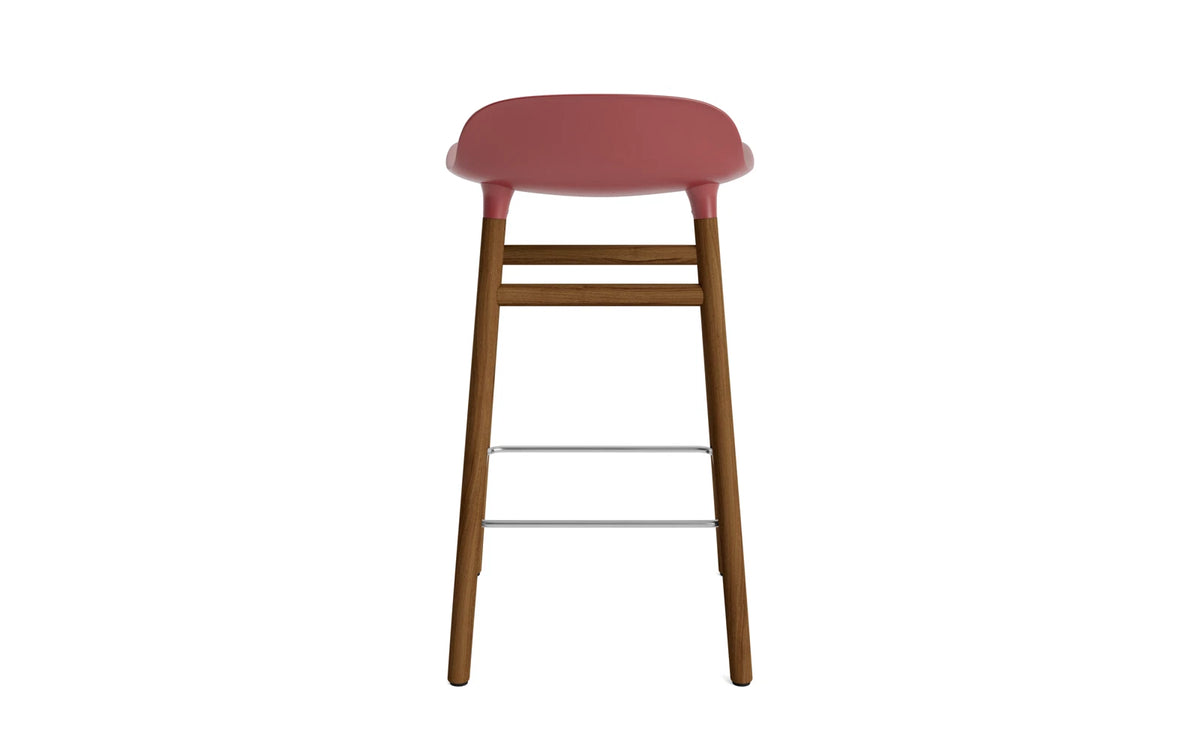 Form Barhocker in Rot präsentiert im Onlineshop von KAQTU Design AG. Barstuhl ist von Normann Copenhagen