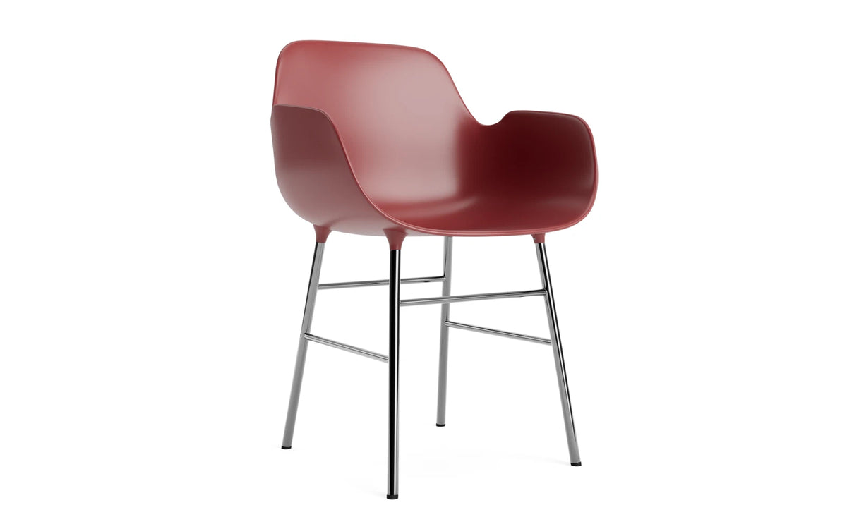 Form Armlehnstuhl in Rot präsentiert im Onlineshop von KAQTU Design AG. Stuhl mit Armlehne ist von Normann Copenhagen
