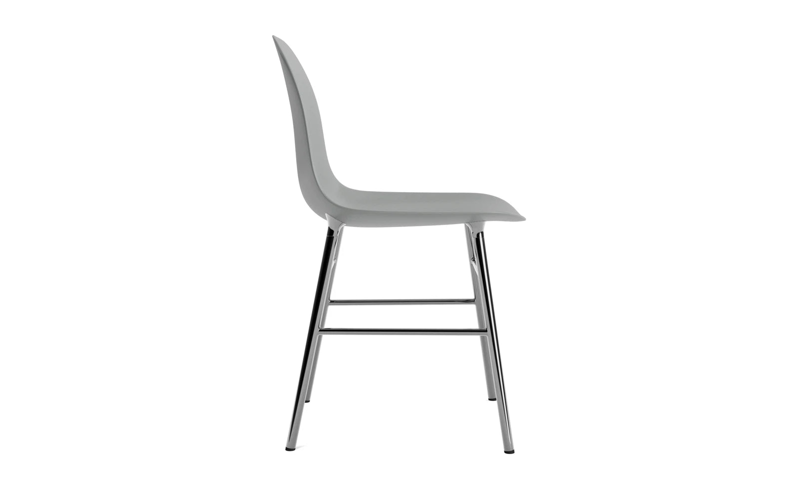 Form Stuhl in Grau präsentiert im Onlineshop von KAQTU Design AG. Stuhl ist von Normann Copenhagen