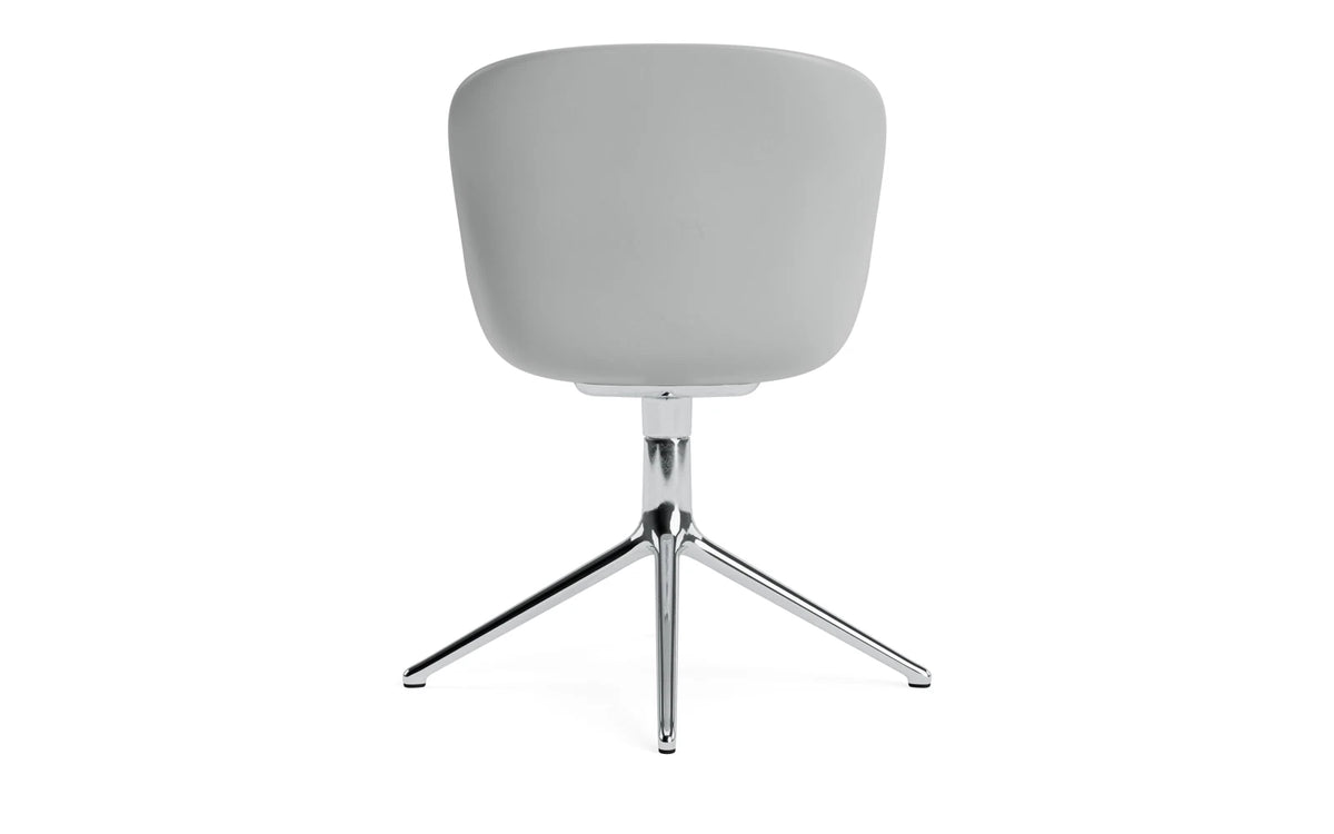 Hyg Drehstuhl Aluminium Grau in Grau präsentiert im Onlineshop von KAQTU Design AG. Bürostuhl ist von Normann Copenhagen