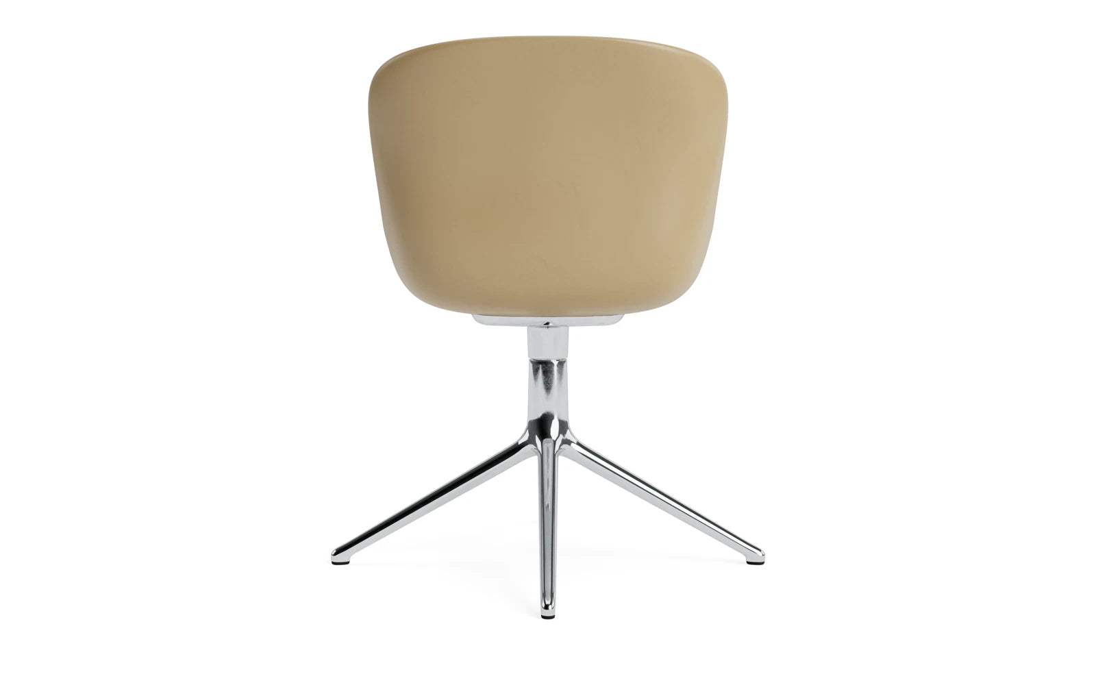 Erleben Sie den Hyg Drehsessel Aluminium Sand von Normann Copenhagen – ein eleganter Sessel, der Komfort und skandinavisches Design harmonisch vereint.