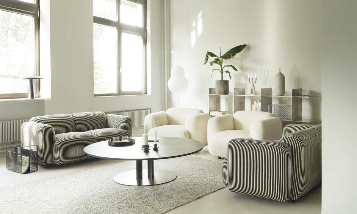 Scala Couchtisch H40 Ø130 cm eiche in präsentiert im Onlineshop von KAQTU Design AG. Couchtisch ist von Normann Copenhagen