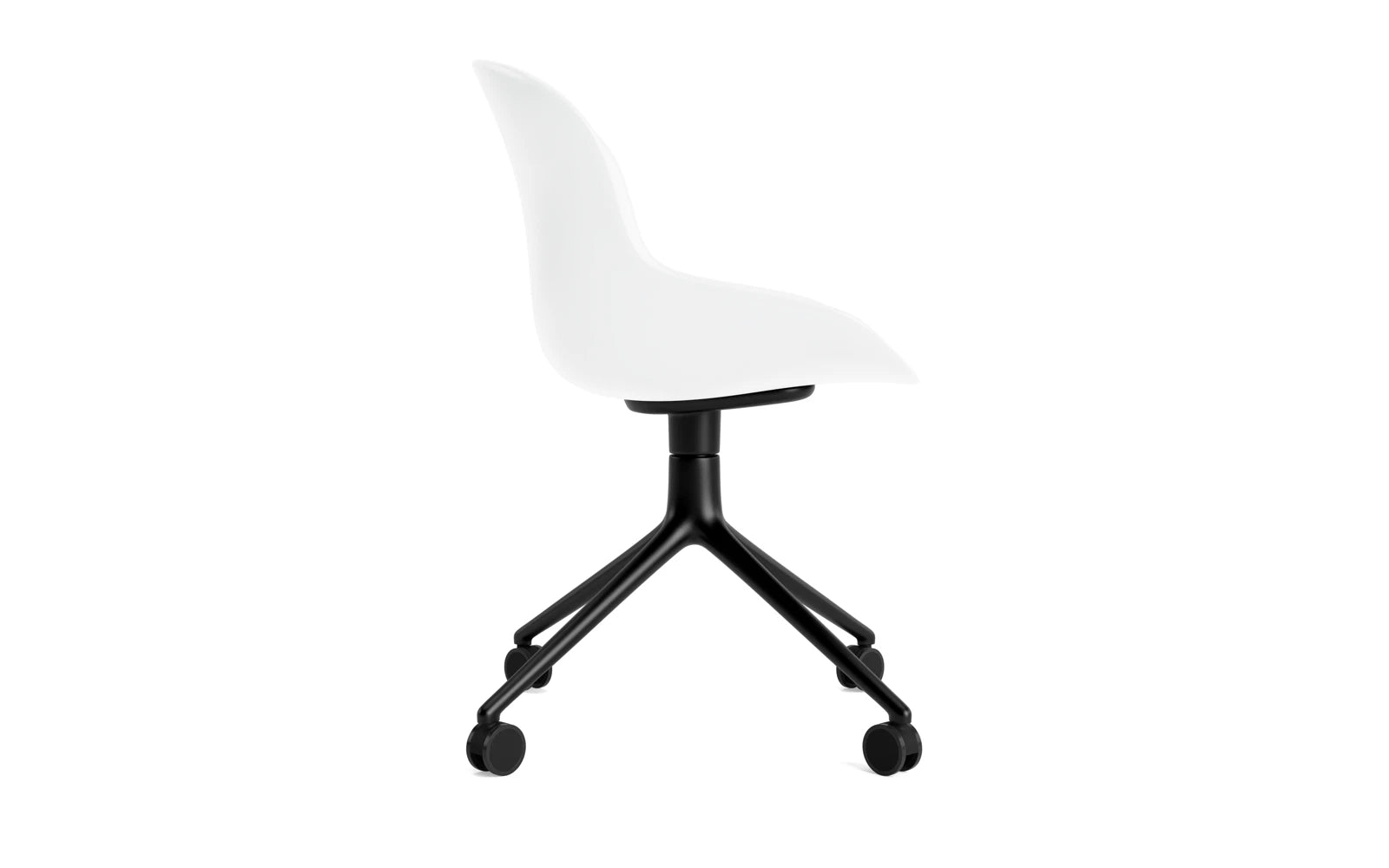 Entdecken Sie den Hyg Drehstuhl 4W von Normann Copenhagen – ein stilvoller Drehstuhl mit schwarzem Aluminiumgestell und weißer Sitzschale, der Komfort und skandinavisches Design vereint.