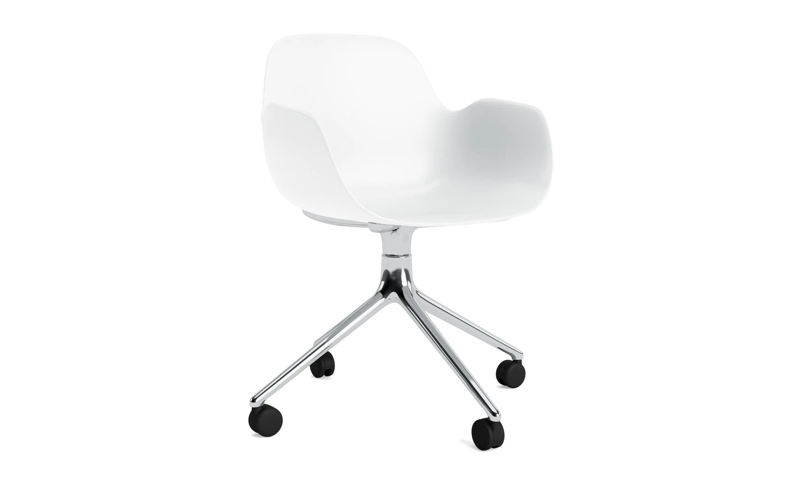 Form Drehsessel 4W Aluminium/Weiss in  präsentiert im Onlineshop von KAQTU Design AG. Sessel ist von Normann Copenhagen