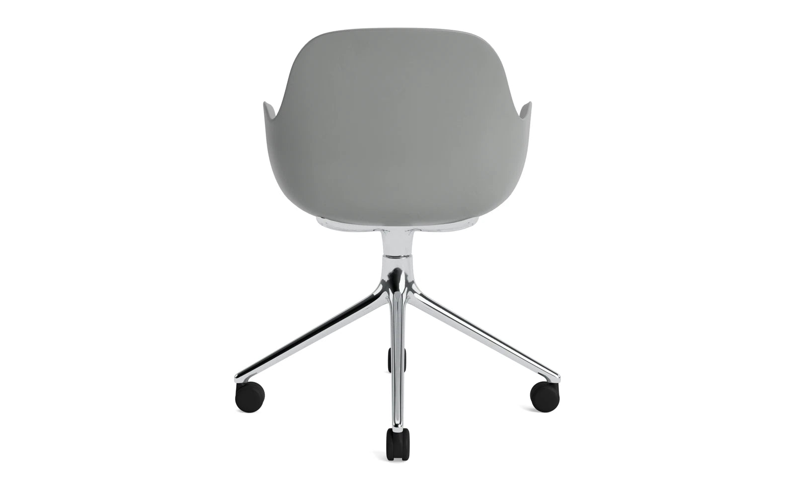 Entdecken Sie den Form Drehsessel 4W Aluminium/Grau von Normann Copenhagen – ein eleganter, drehbarer Sessel, der modernes Design und individuelle Anpassung vereint.