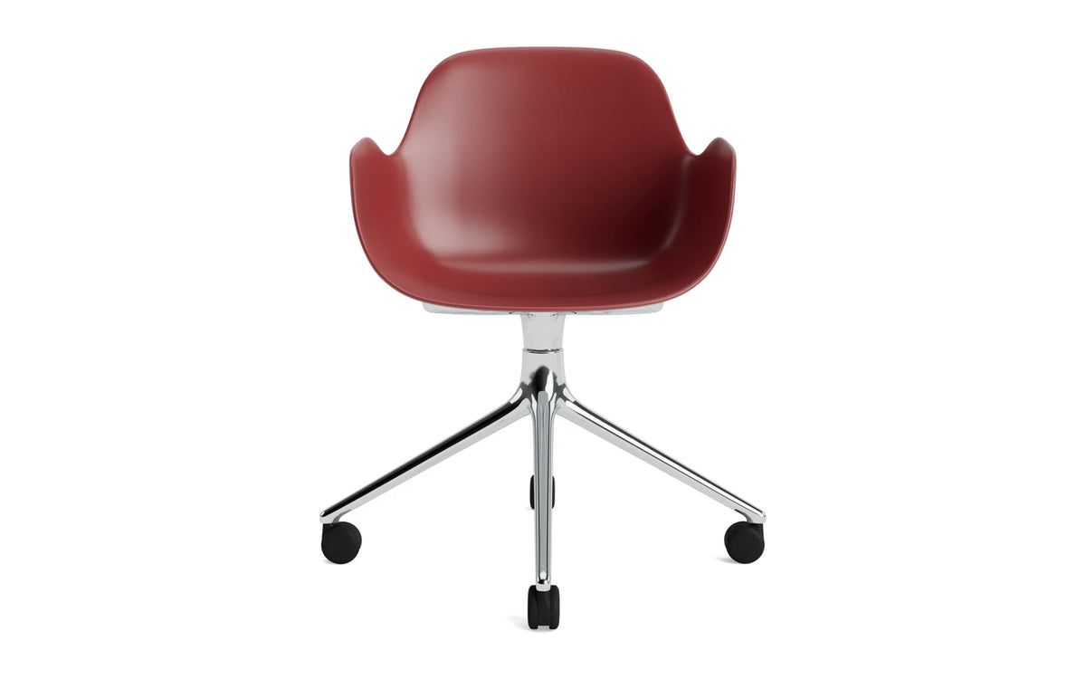 Form Drehstuhl 4W Aluminium/rot in Rot präsentiert im Onlineshop von KAQTU Design AG. Bürostuhl ist von Normann Copenhagen