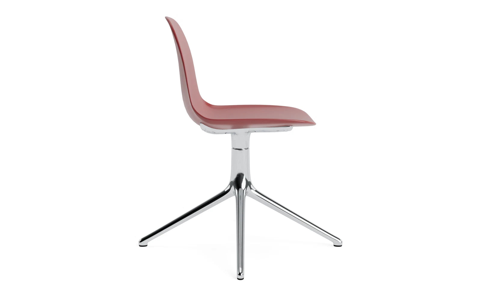 Entdecken Sie den Form Drehstuhl von Normann Copenhagen – ein elegantes Möbelstück, das Komfort und Funktionalität in jedem Raum vereint.