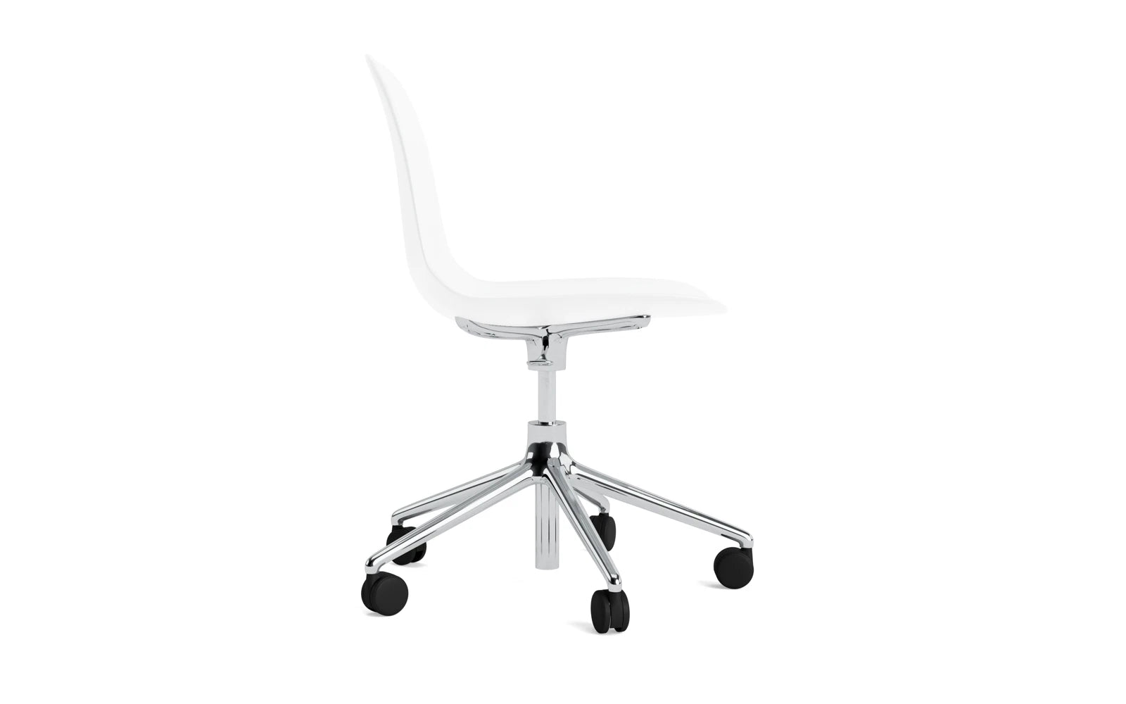 Der Form Bürostuhl von Normann Copenhagen vereint stilvolles Design mit Funktionalität. Ideal für modernes Arbeiten und anpassbar an jeden Raum.
