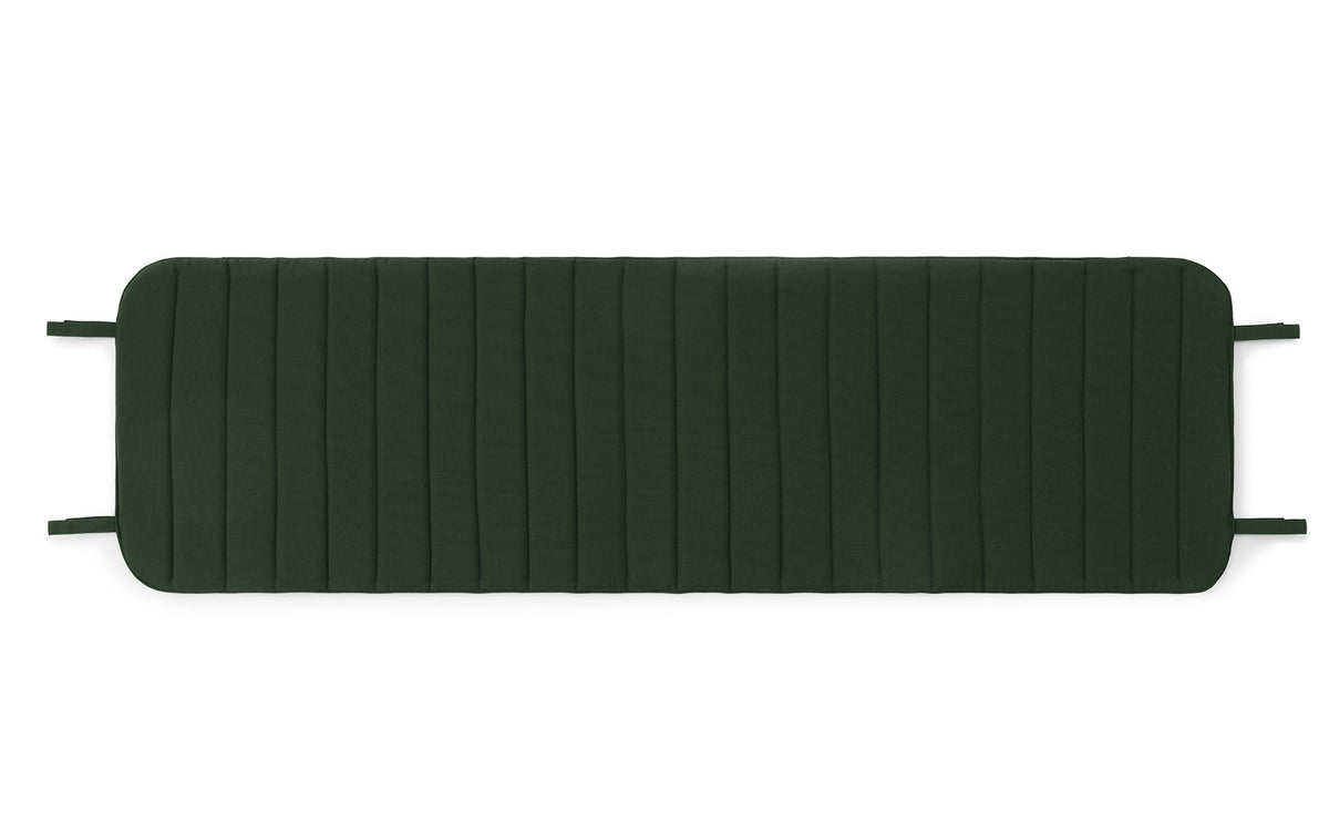 Schwarzes Sitzkissen der Vig Serie von Normann Copenhagen aus Memory-Schaum und Polyester, mit Klettbändern und Paspelierung.
