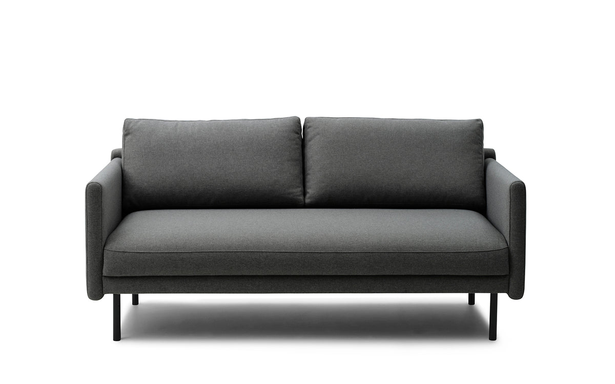 Rar Sofa 2 Sitzer in Re-Born Dunkelgrau präsentiert im Onlineshop von KAQTU Design AG. 2er Sofa ist von Normann Copenhagen