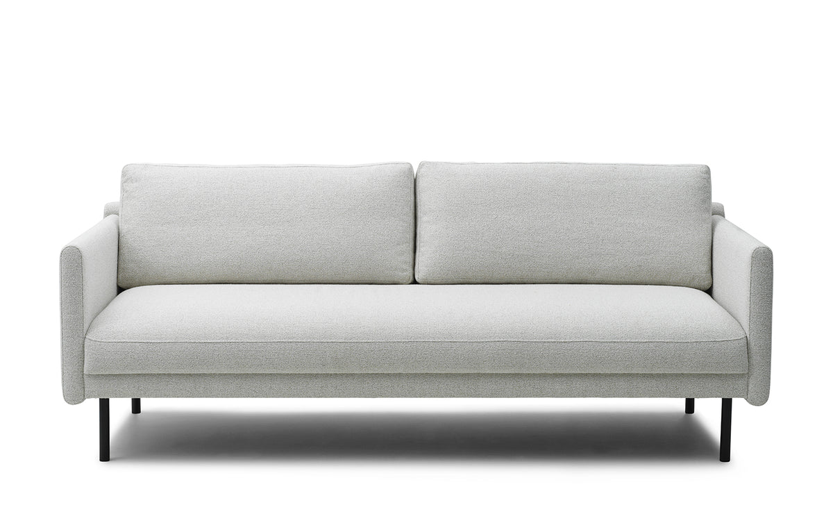 Rar Sofa 3 Sitzer in Venezia Off-White präsentiert im Onlineshop von KAQTU Design AG. 3er Sofa ist von Normann Copenhagen