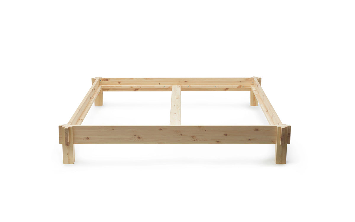 Notch Bettgestell in Beige präsentiert im Onlineshop von KAQTU Design AG. Bett ist von Normann Copenhagen