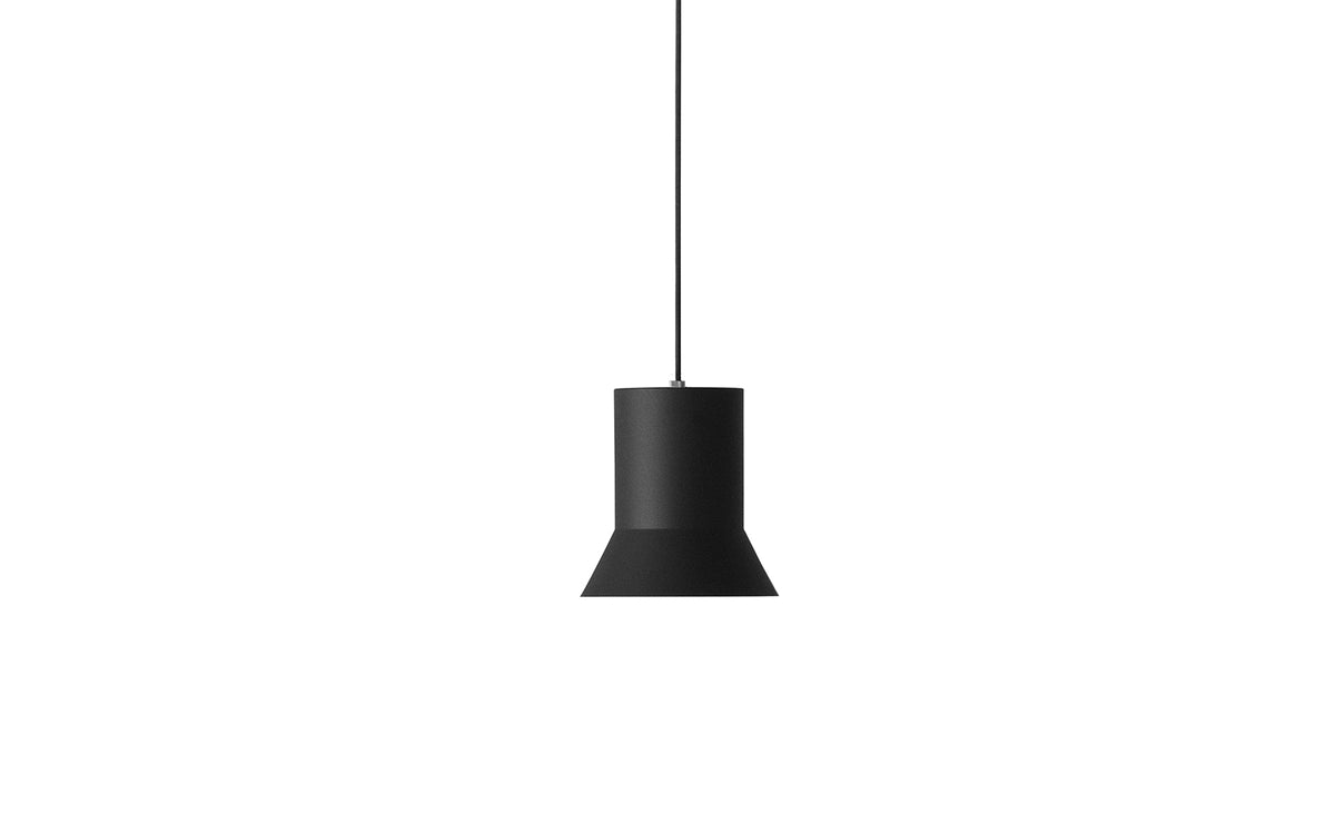Hat Leuchte Mittel EU in präsentiert im Onlineshop von KAQTU Design AG. Pendelleuchte ist von Normann Copenhagen