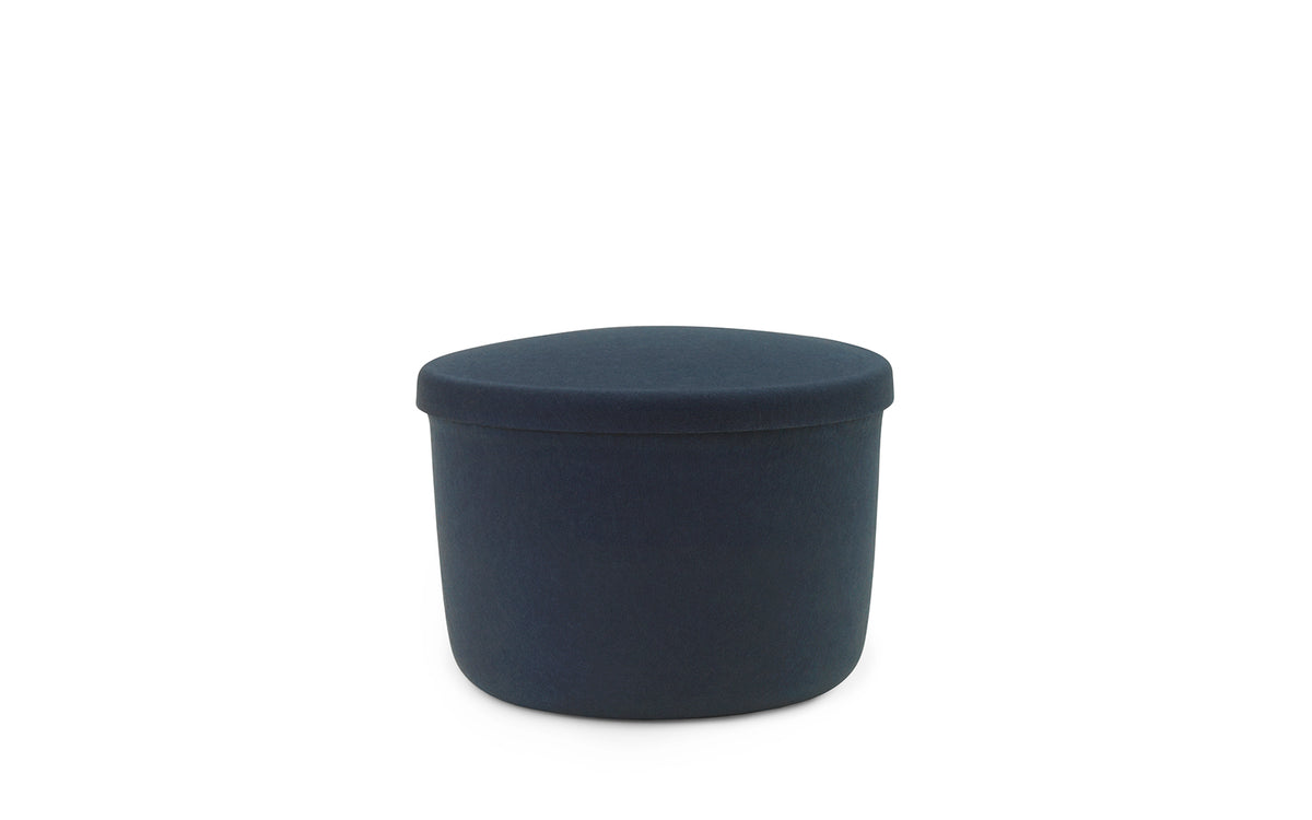 Hide Storage Pouf klein in Felt 354 präsentiert im Onlineshop von KAQTU Design AG. Pouf ist von Normann Copenhagen