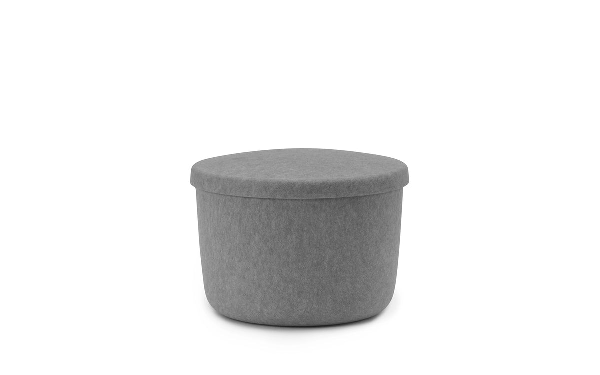 Hide Storage Pouf klein in Felt 393 präsentiert im Onlineshop von KAQTU Design AG. Pouf ist von Normann Copenhagen