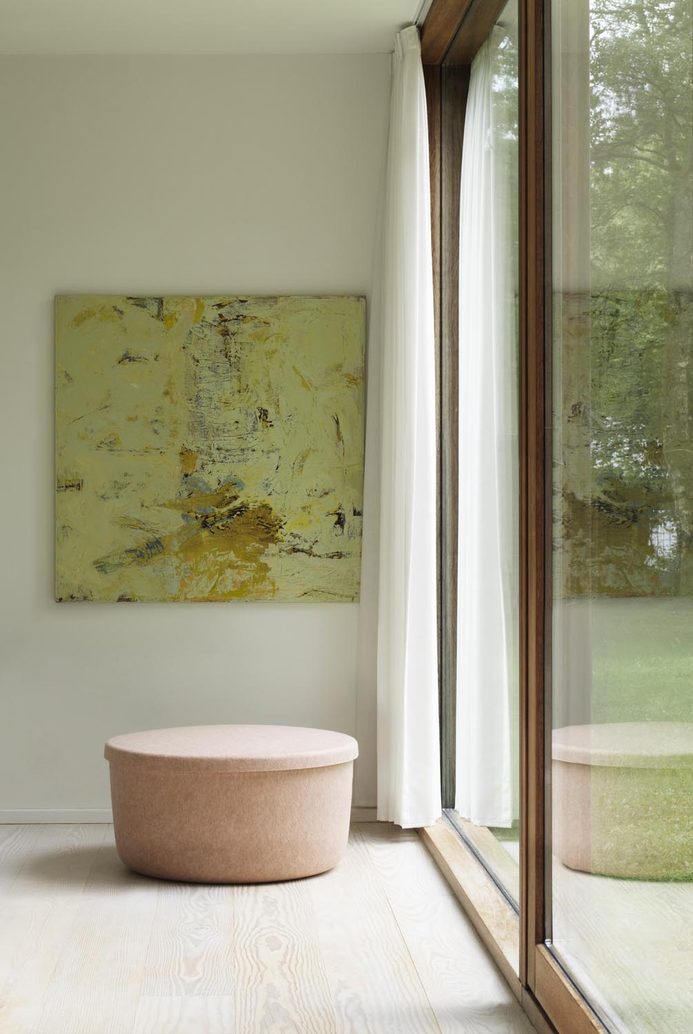 Hide Storage Pouf klein in präsentiert im Onlineshop von KAQTU Design AG. Pouf ist von Normann Copenhagen