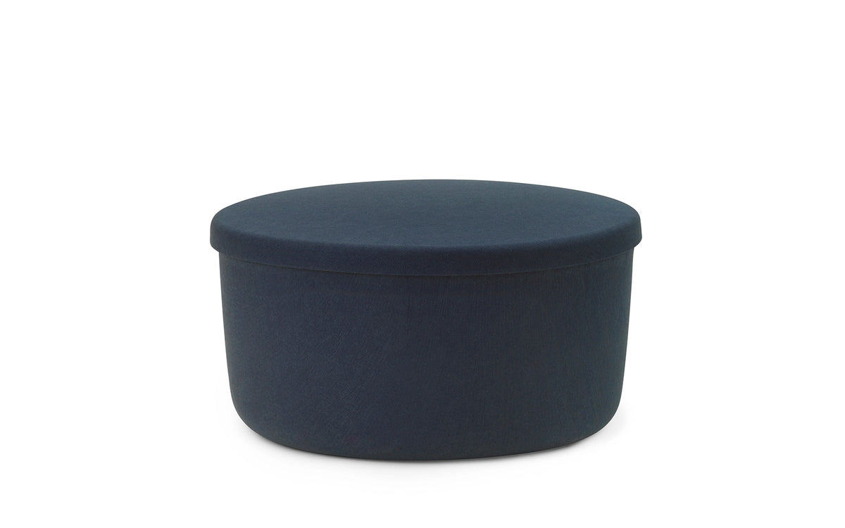 Hide Storage Pouf Gross in Felt 354 präsentiert im Onlineshop von KAQTU Design AG. Pouf ist von Normann Copenhagen