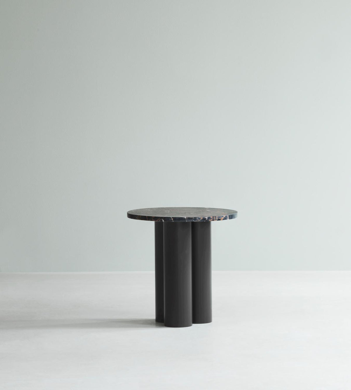 Dit Beistelltisch in präsentiert im Onlineshop von KAQTU Design AG. Beistelltisch ist von Normann Copenhagen