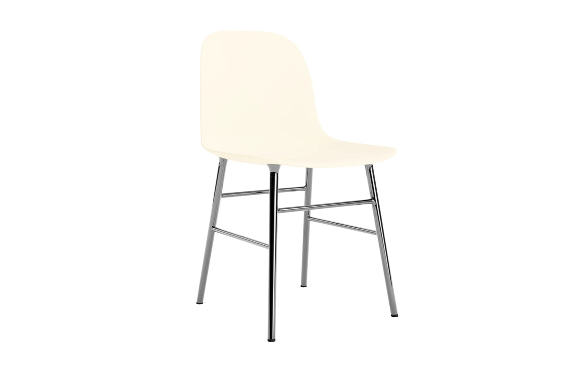 Form Stuhl Creme/Chrom in Creme präsentiert im Onlineshop von KAQTU Design AG. Stuhl ist von Normann Copenhagen