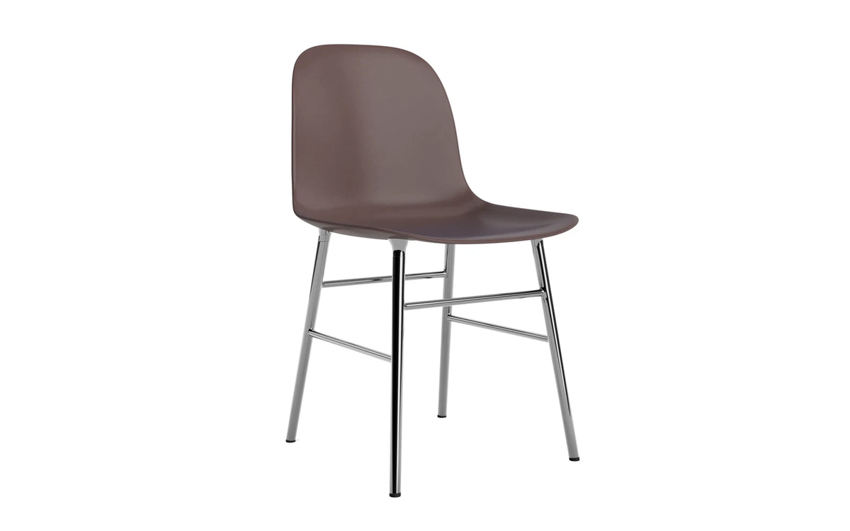 Form Stuhl Braun/Chrom in Braun präsentiert im Onlineshop von KAQTU Design AG. Stuhl ist von Normann Copenhagen