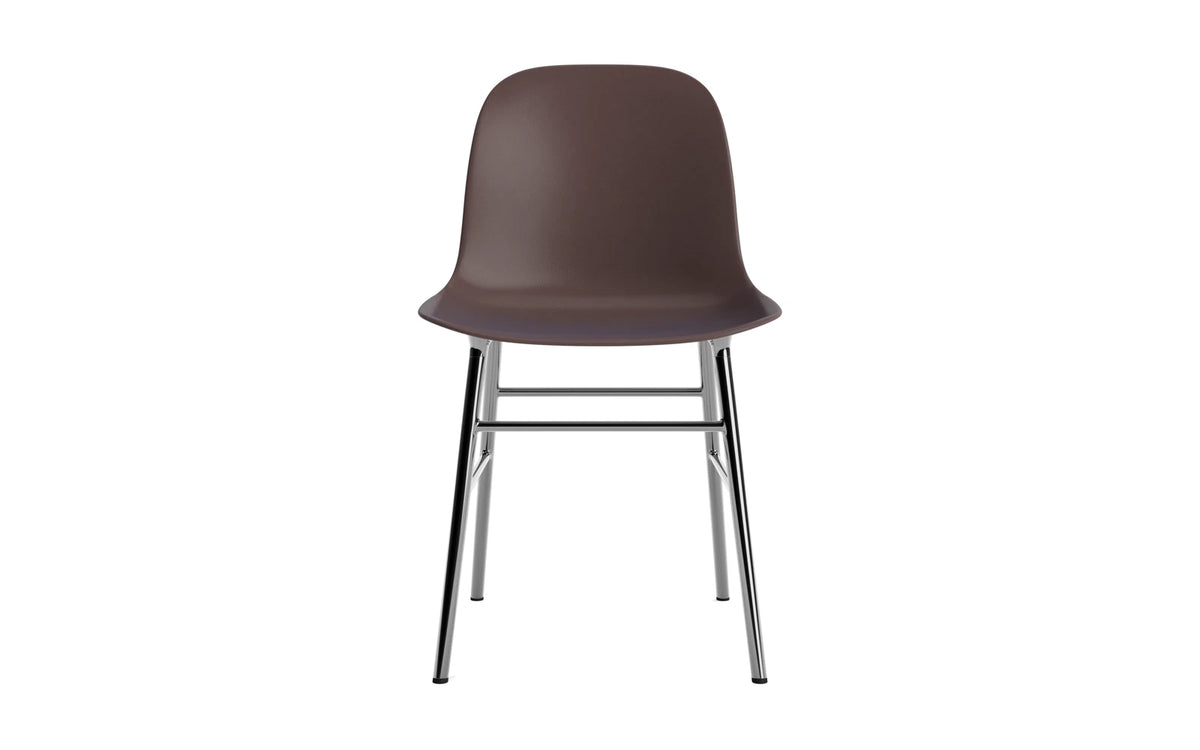 Form Stuhl Braun/Chrom in Braun präsentiert im Onlineshop von KAQTU Design AG. Stuhl ist von Normann Copenhagen