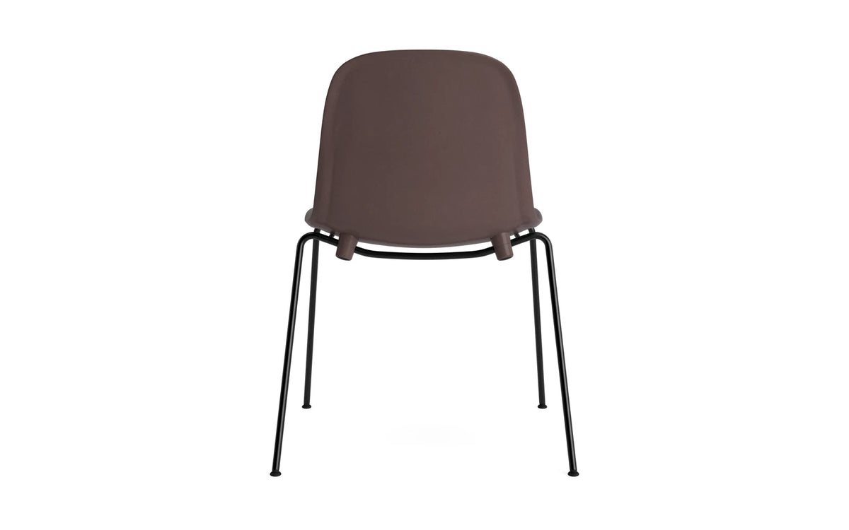 Form Stapelstuhl Schwartz Stahl Braun in Braun präsentiert im Onlineshop von KAQTU Design AG. Stuhl ist von Normann Copenhagen