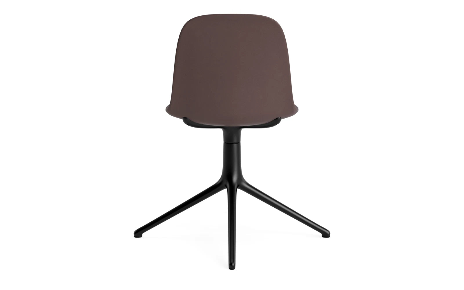 Der Form Drehstuhl von Normann Copenhagen vereint stilvolles Design mit Funktionalität. Braun und schwarzes Aluminium machen ihn zum perfekten Blickfang.