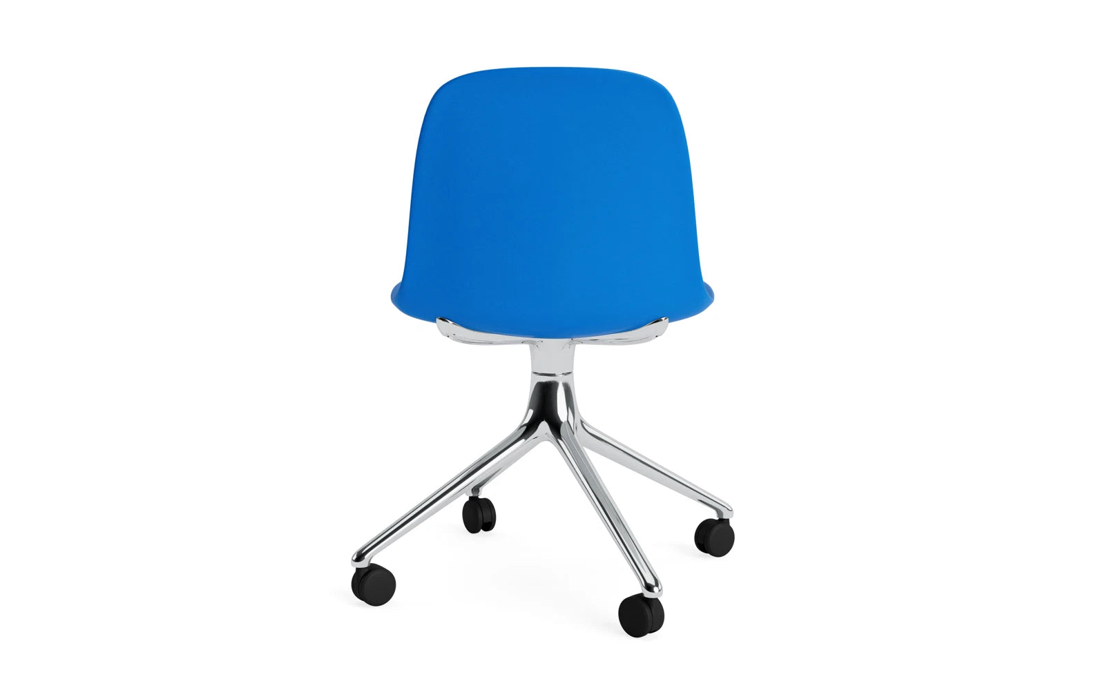 Entdecken Sie den Form Drehstuhl 4W in strahlendem Blau von Normann Copenhagen – ein elegantes Möbelstück, das modernes Design und hohen Komfort vereint.