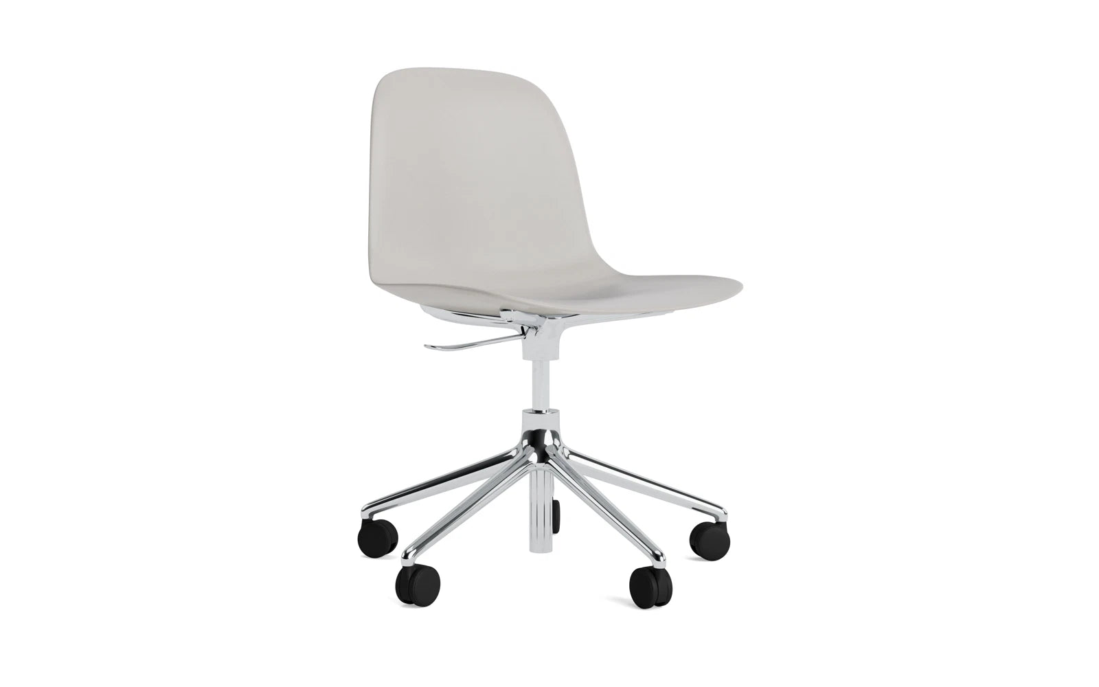 Form Drehstuhl mit Rollen Warmes Grau/Aluminium in präsentiert im Onlineshop von KAQTU Design AG. Drehstuhl ist von Normann Copenhagen