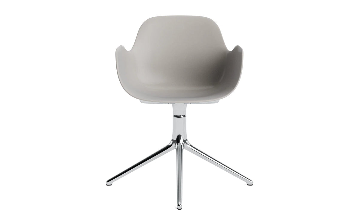 Form Drehstuhl Warmes grau /Aluminium in Warmes grau präsentiert im Onlineshop von KAQTU Design AG. Bürostuhl ist von Normann Copenhagen